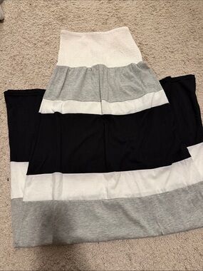 Old Navy Black, White & Gray Striped Maxi Dress